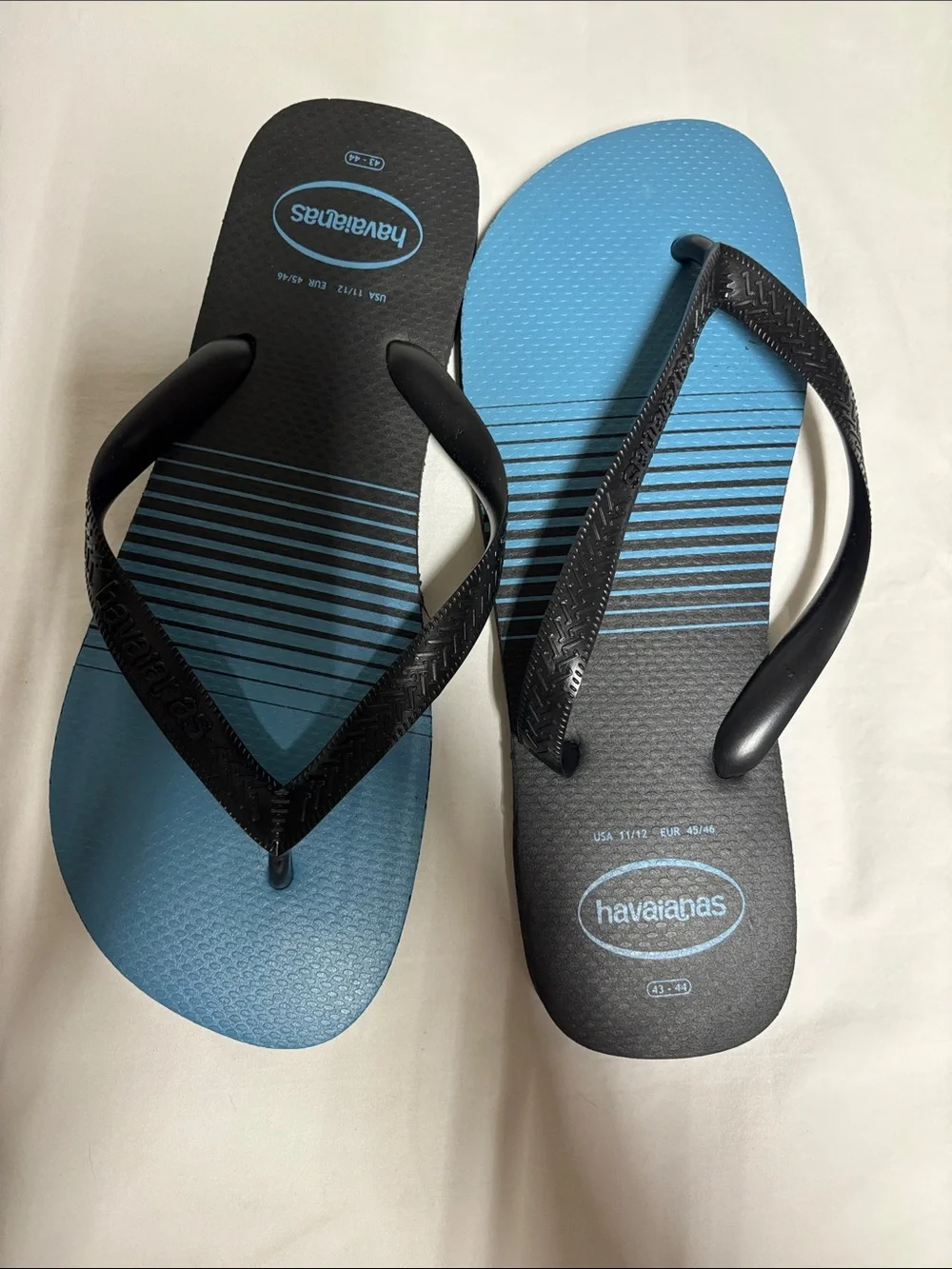 Havaianas Brazil Men's Flip Flops Size 11/12 New Black/Blue Rubber Sandals.